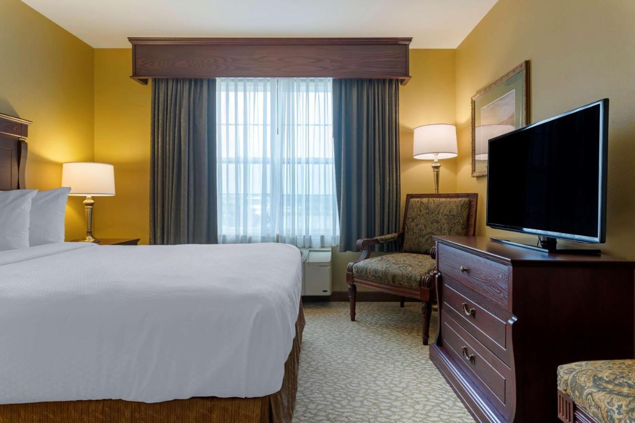 Best Western Plus Grand-Sault Hotel & Suites Exterior photo