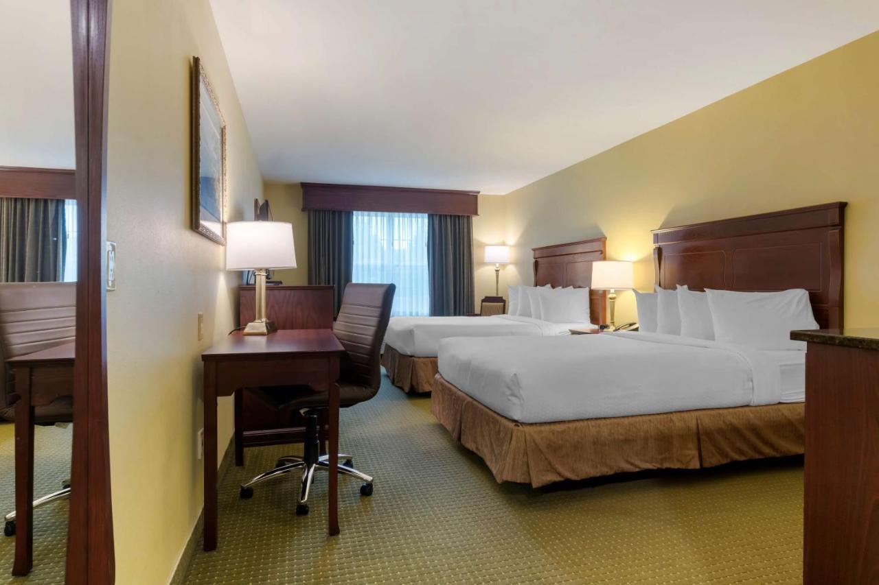 Best Western Plus Grand-Sault Hotel & Suites Exterior photo