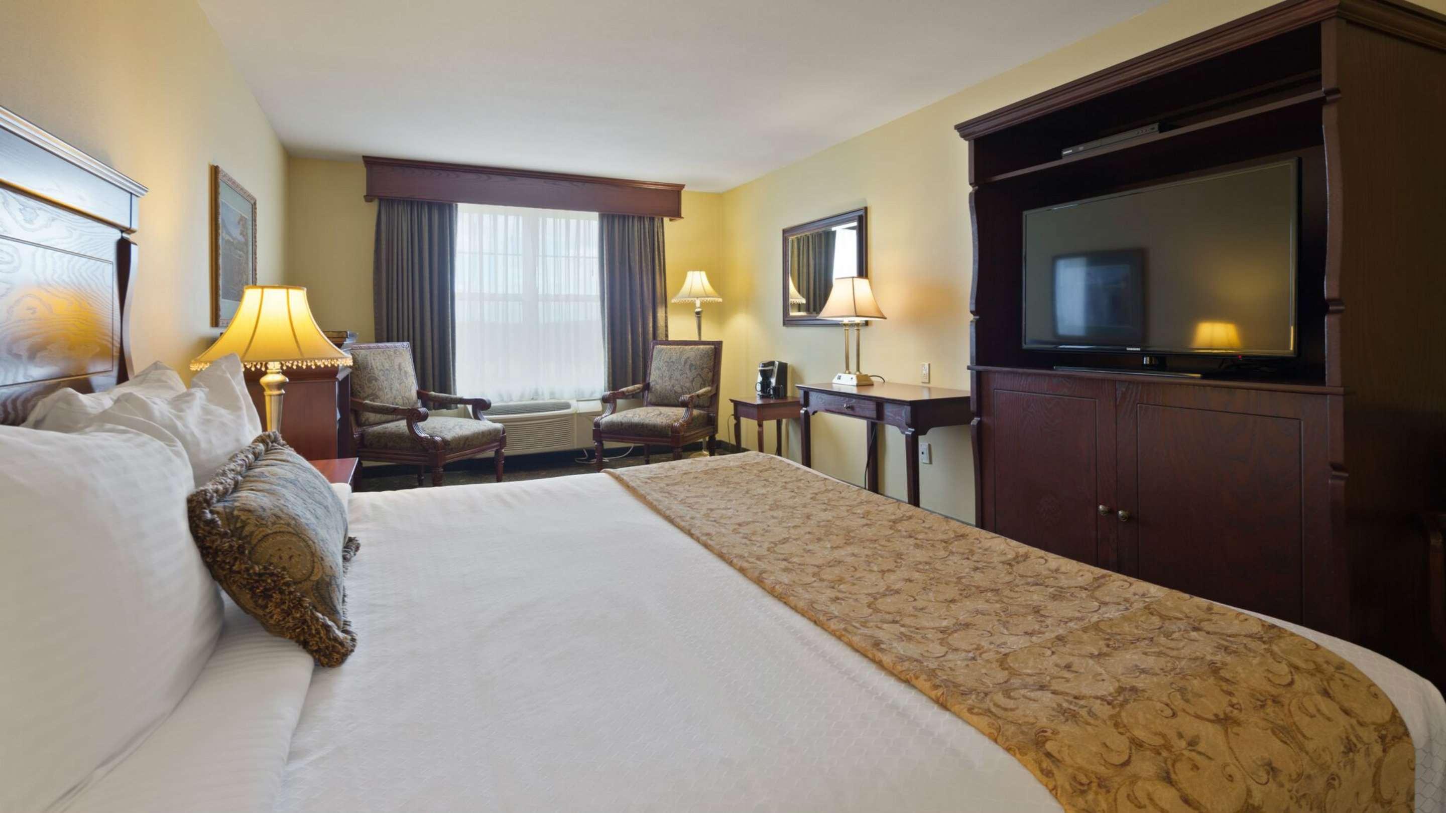 Best Western Plus Grand-Sault Hotel & Suites Exterior photo