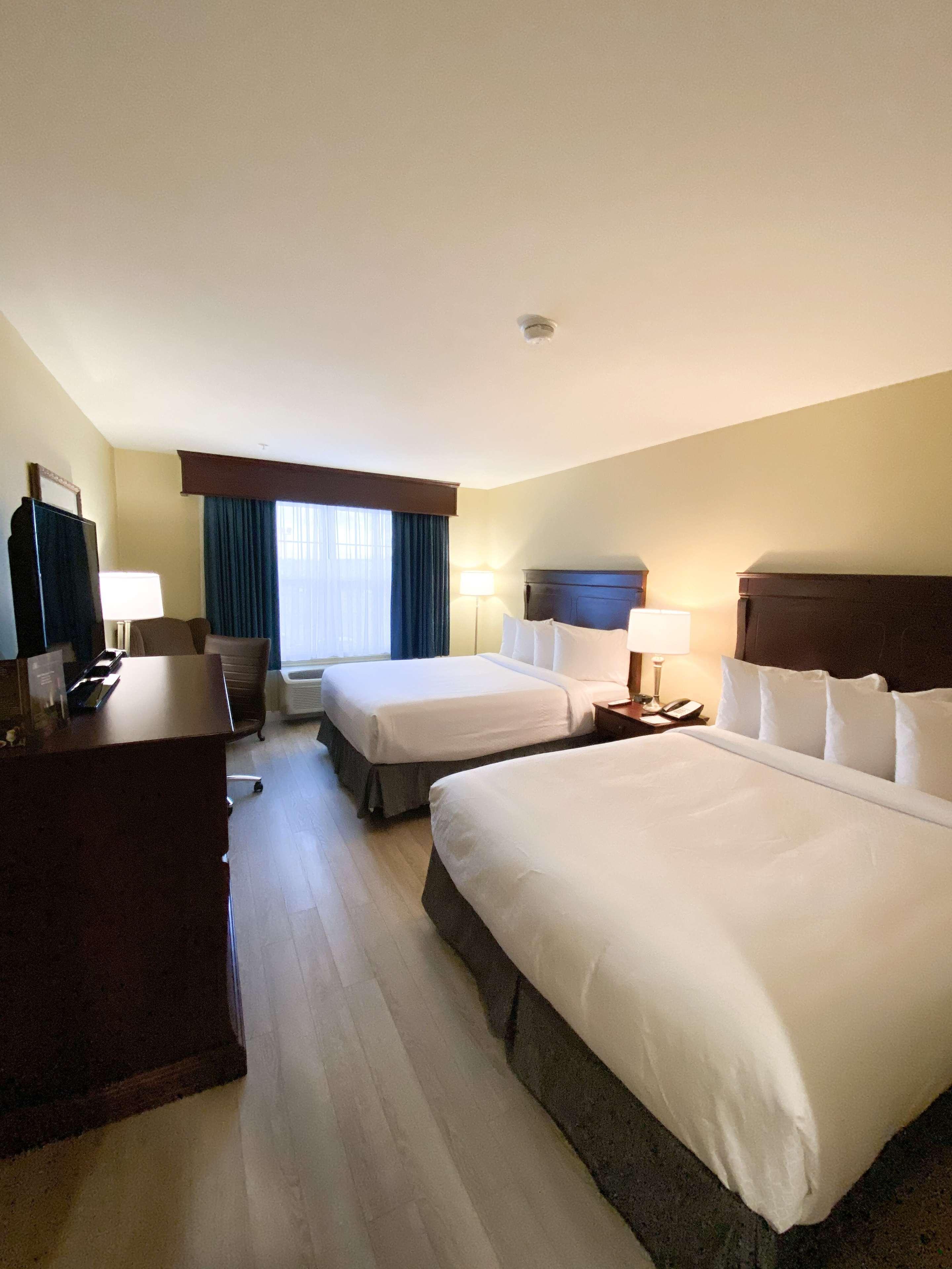 Best Western Plus Grand-Sault Hotel & Suites Exterior photo