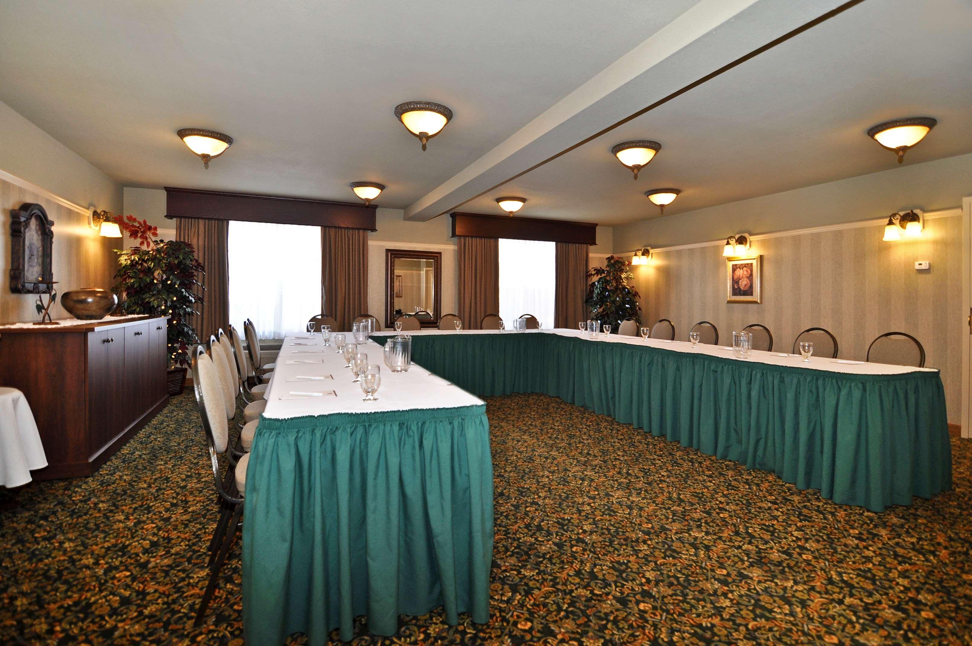 Best Western Plus Grand-Sault Hotel & Suites Exterior photo