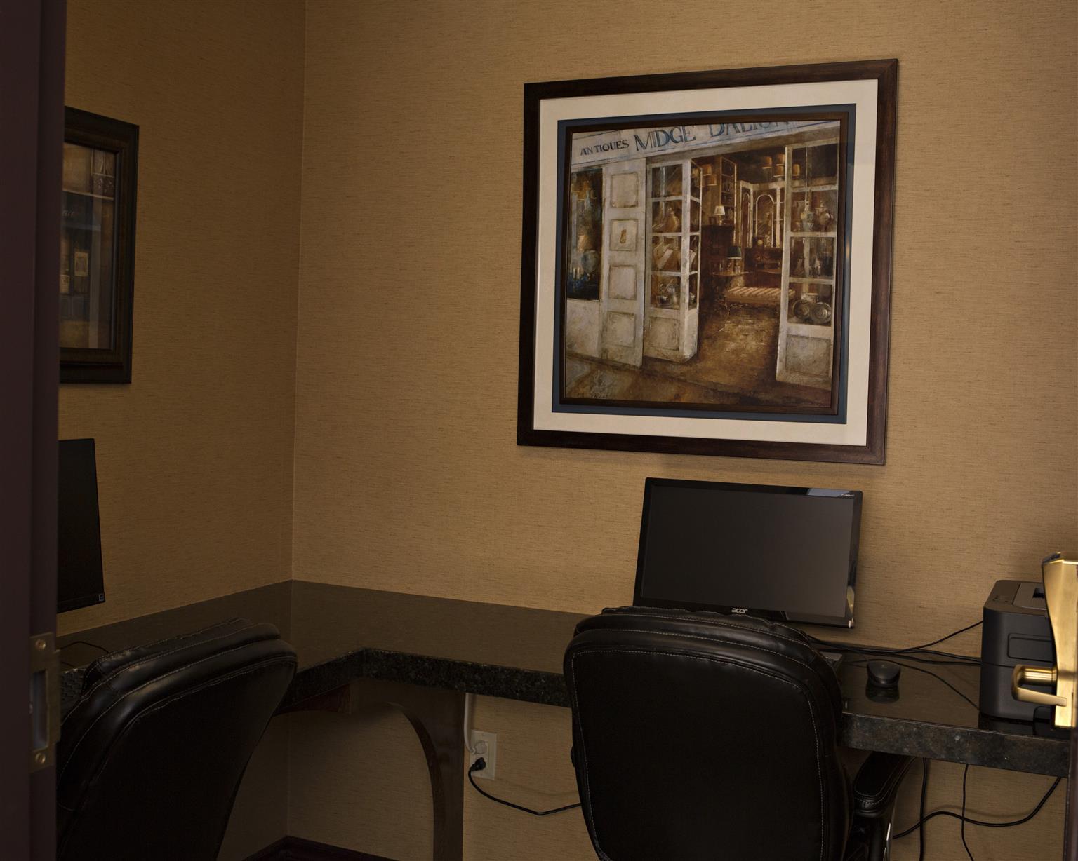 Best Western Plus Grand-Sault Hotel & Suites Exterior photo